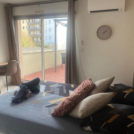 Studio Climatise Et Grande Terrasse Tarbes Centre Kültér fotó